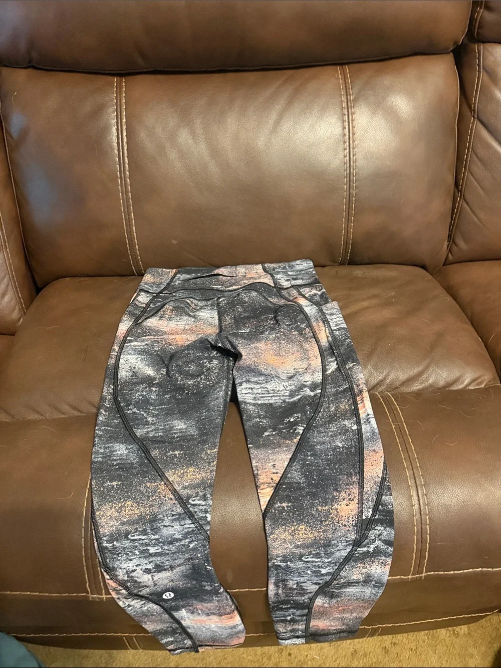 lululemon athletica Black with Peach & Gray Abstract Print Leggings